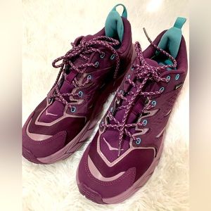 NWOB Hoka Hiking sneakers